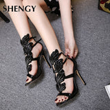 Luxurious Pumps Celebrity Wearing Fashion Style Sandals